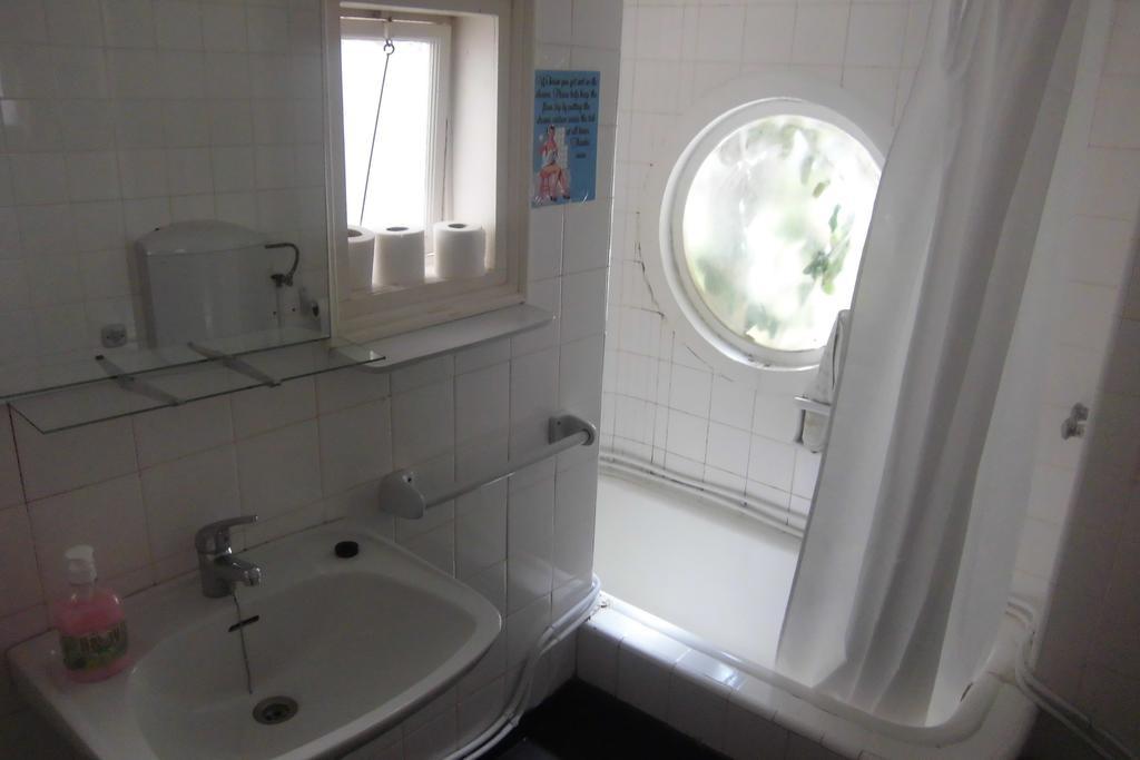 Hostel The White Butterfly Lagos Buitenkant foto