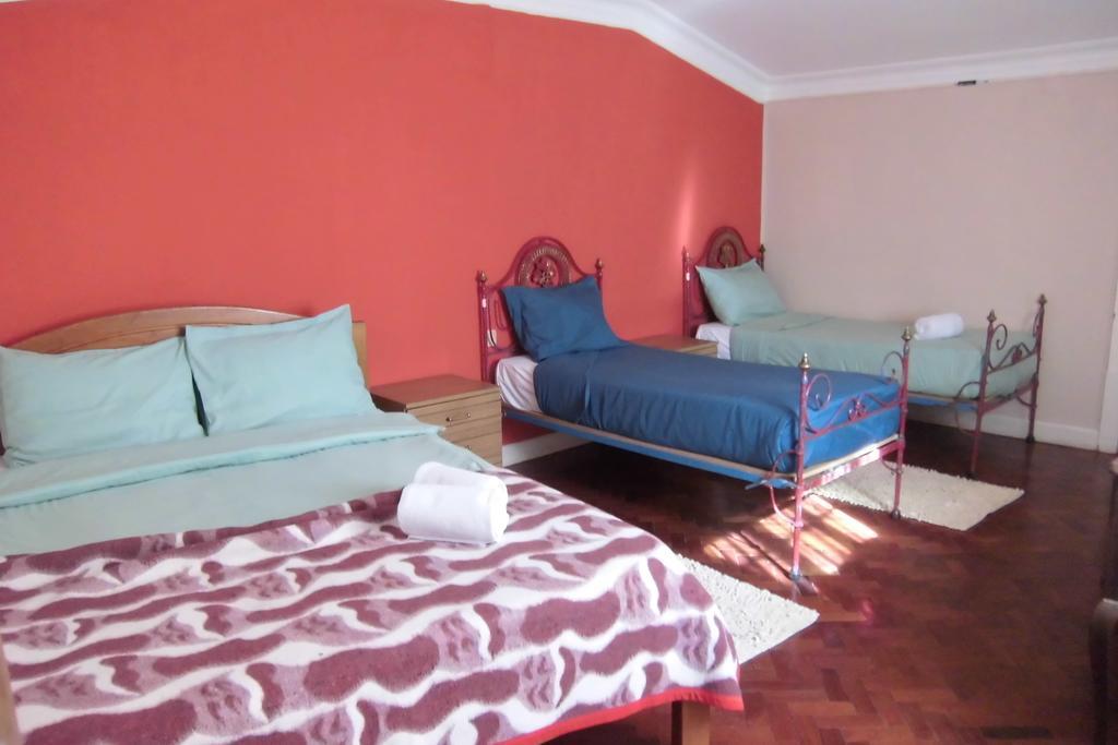 Hostel The White Butterfly Lagos Buitenkant foto