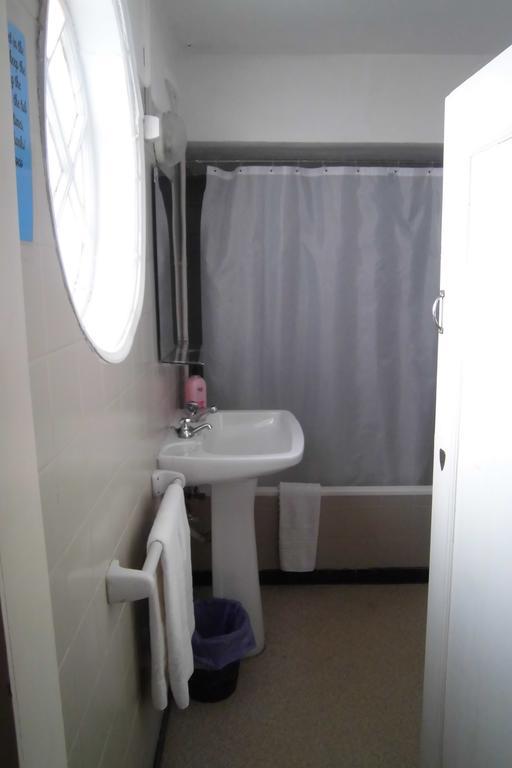 Hostel The White Butterfly Lagos Buitenkant foto