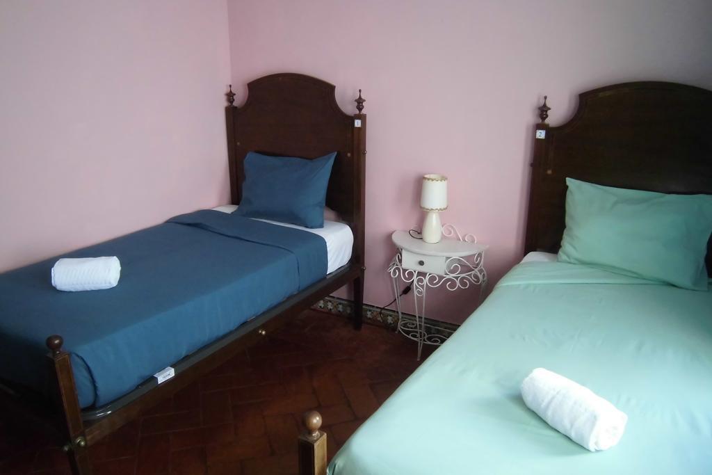Hostel The White Butterfly Lagos Buitenkant foto