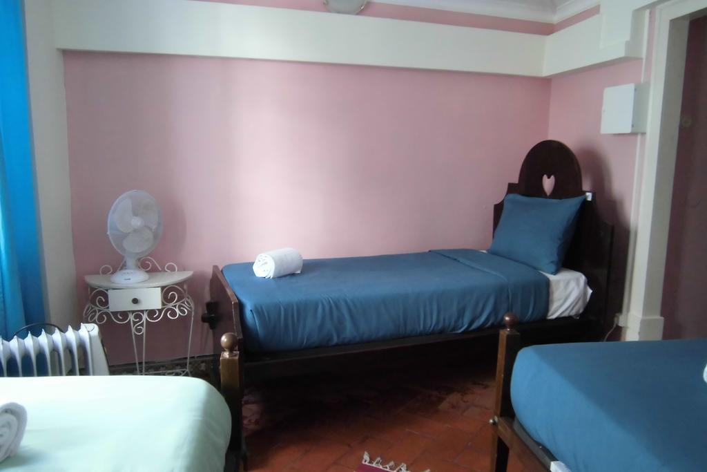 Hostel The White Butterfly Lagos Buitenkant foto