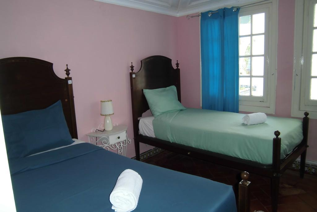 Hostel The White Butterfly Lagos Buitenkant foto