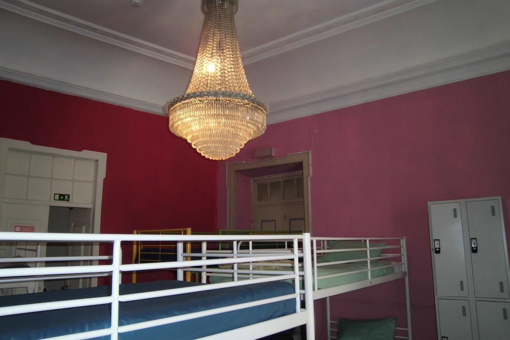 Hostel The White Butterfly Lagos Buitenkant foto